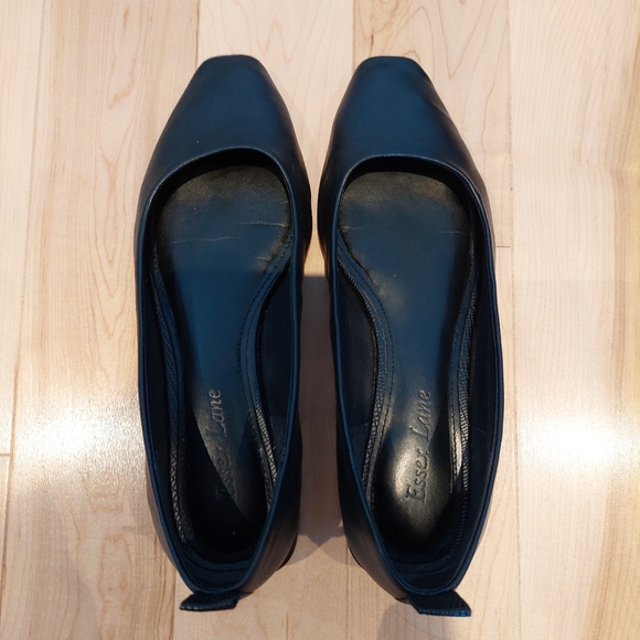 Basic Black Shoes - Picture 3 of 11
